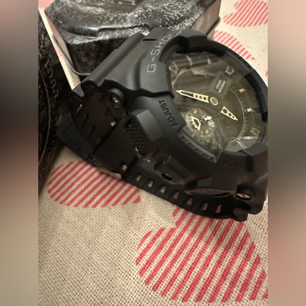 G-Shock Black Watch - Picture 3 of 7
